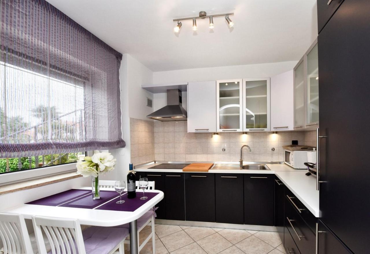 Apartments Lavizatic ポレッチ エクステリア 写真