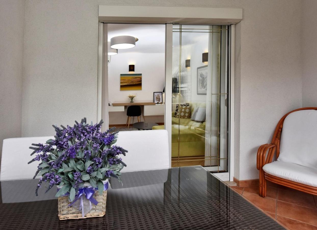 Apartments Lavizatic ポレッチ エクステリア 写真